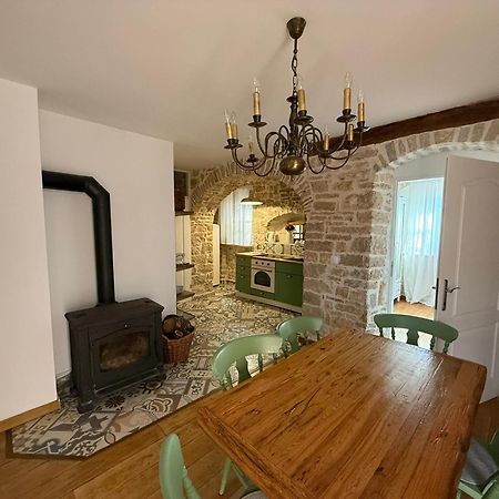 Villa Di Piazza Вишнян Экстерьер фото