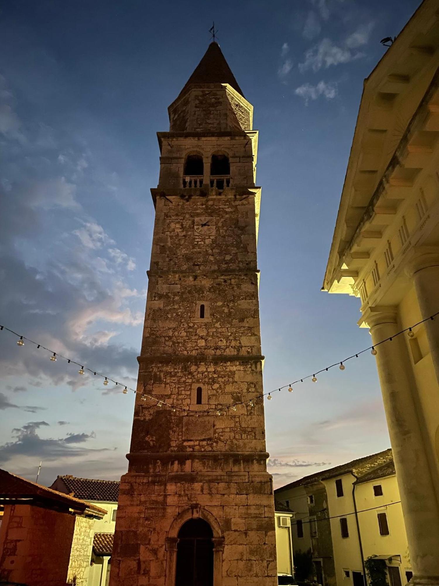 Villa Di Piazza Вишнян Экстерьер фото
