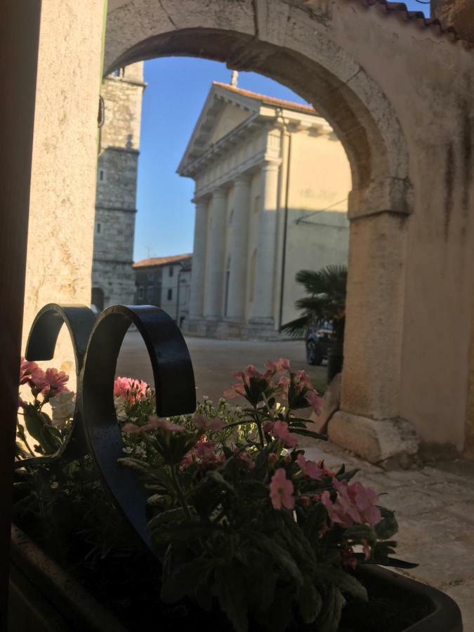 Villa Di Piazza Вишнян Экстерьер фото